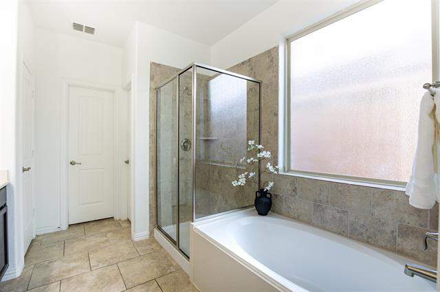 4 Bedroom Single Family Home/House's Image 21