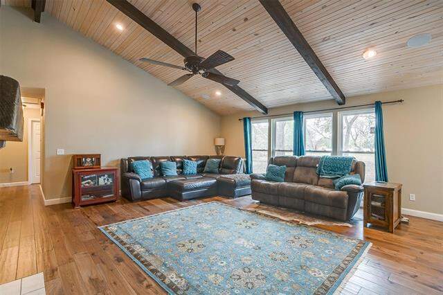 4 Bedroom Single Family Home/House's Image 7