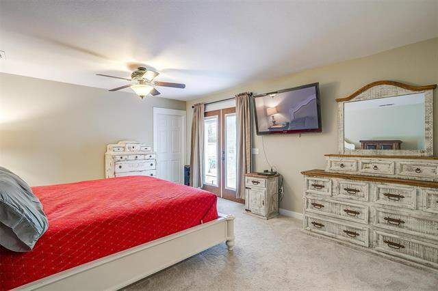 4 Bedroom Single Family Home/House's Image 10