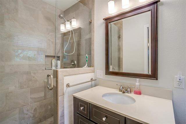 4 Bedroom Single Family Home/House's Image 20