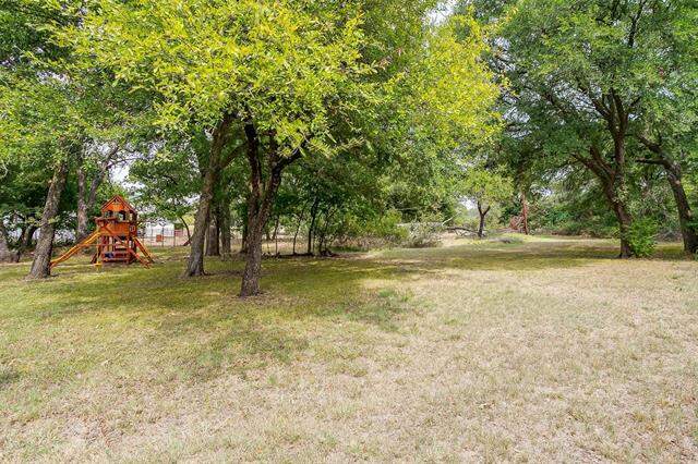 4 Bedroom Single Family Home/House's Image 34
