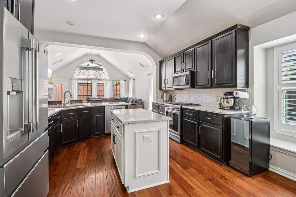 4 Bedroom Single Family Home/House's Image 11