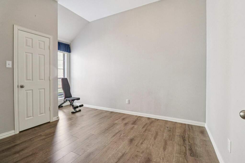 4 Bedroom Single Family Home/House's Image 20