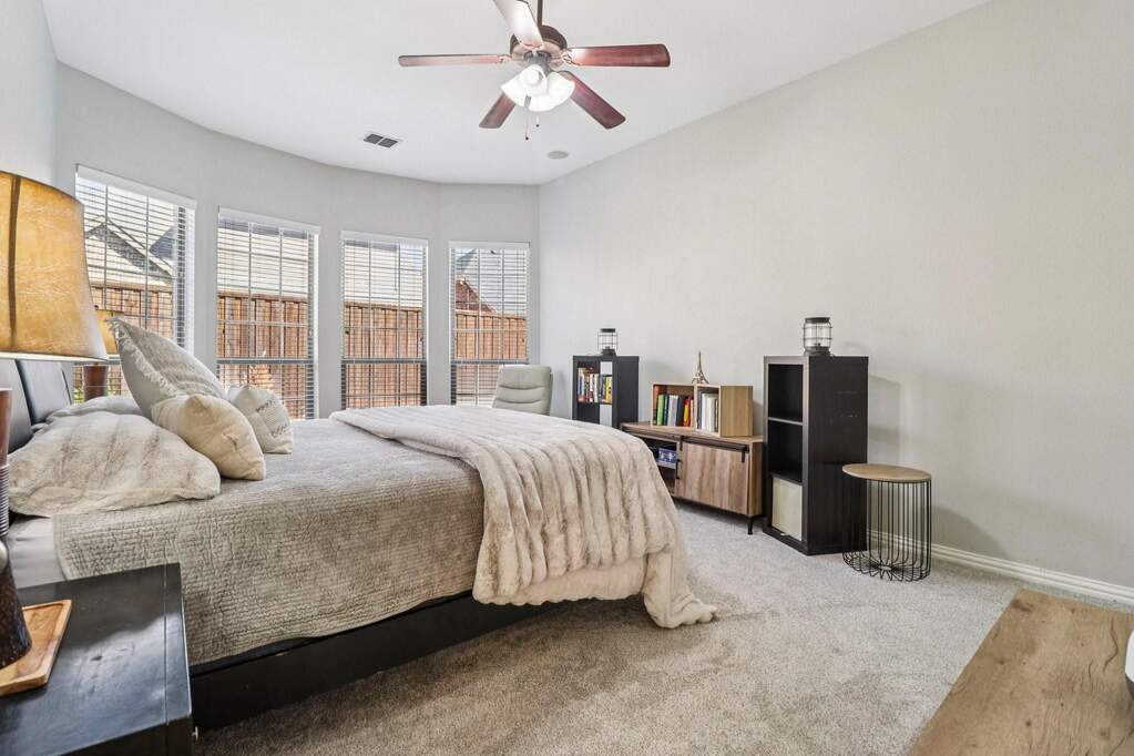 4 Bedroom Single Family Home/House's Image 22