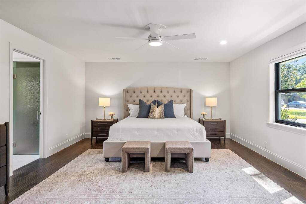 5 Bedroom Single Family Home/House's Image 13