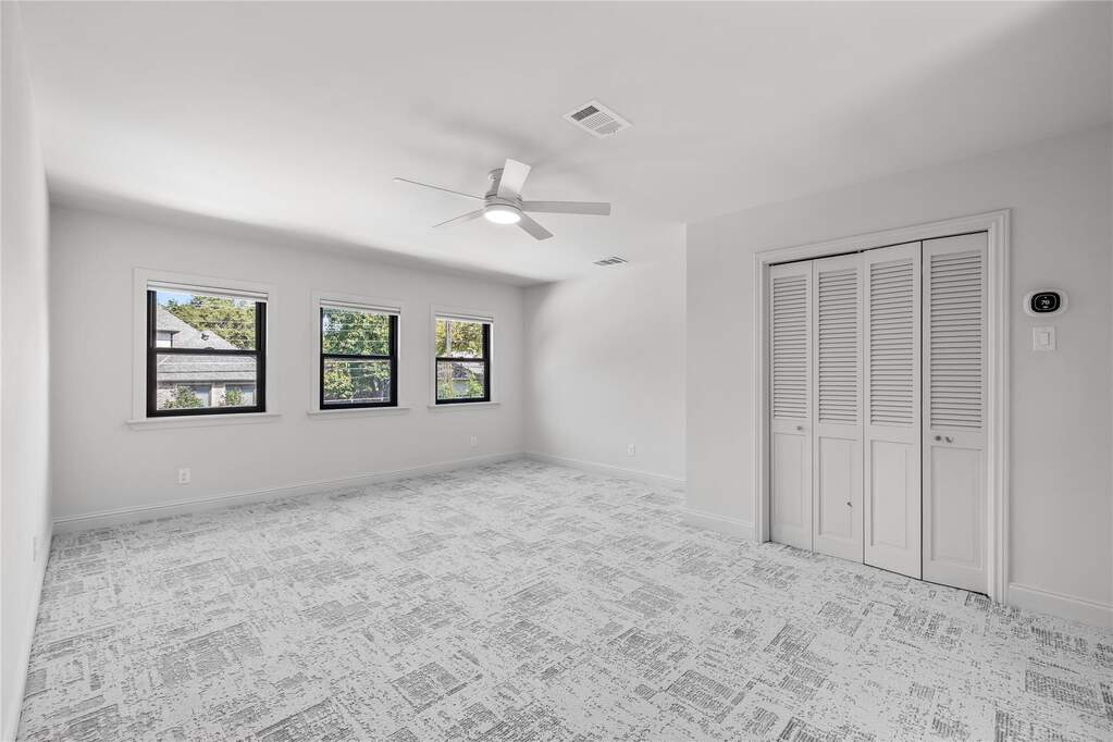 5 Bedroom Single Family Home/House's Image 24