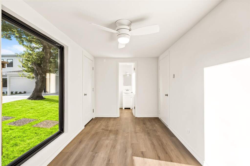 5 Bedroom Single Family Home/House's Image 30