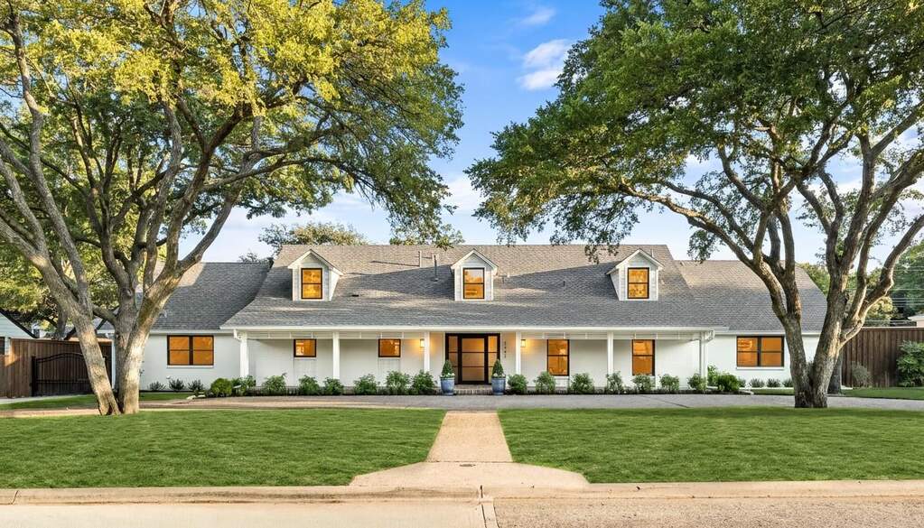 5 Bedroom Single Family Home/House's Image 35