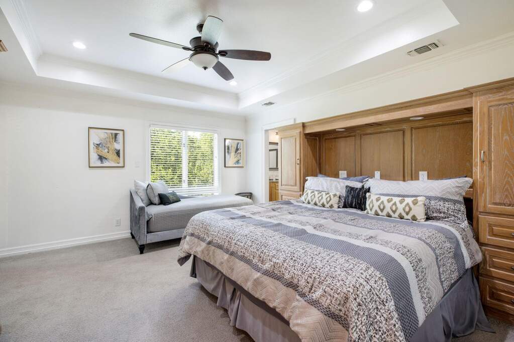 4 Bedroom Single Family Home/House's Image 18