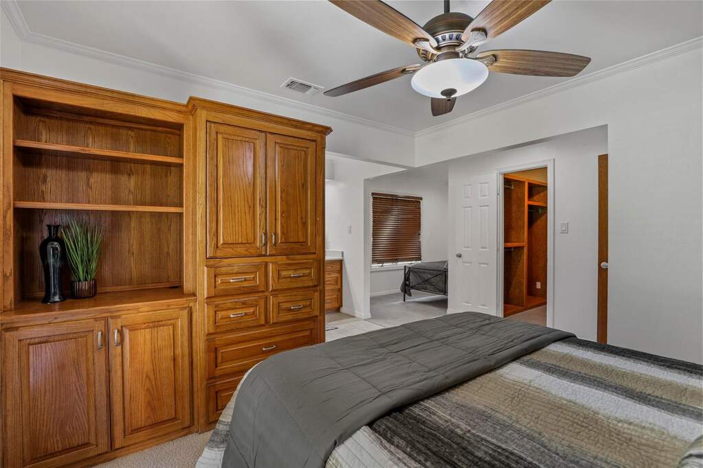 4 Bedroom Single Family Home/House's Image 24