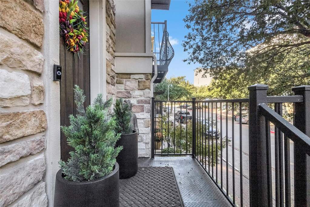 3 Bedroom Villa/Townhouse's Image 22