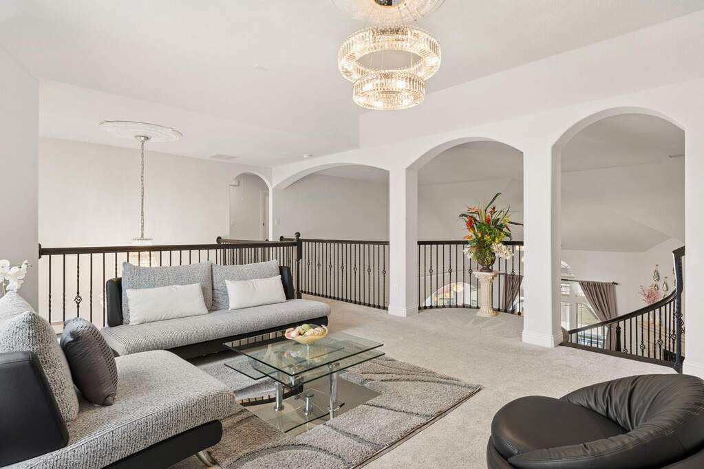 5 Bedroom Single Family Home/House's Image 17