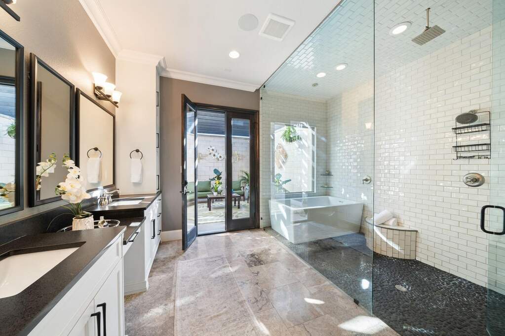 4 Bedroom Single Family Home/House's Image 12