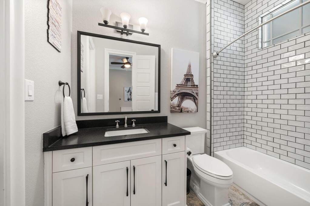 4 Bedroom Single Family Home/House's Image 17