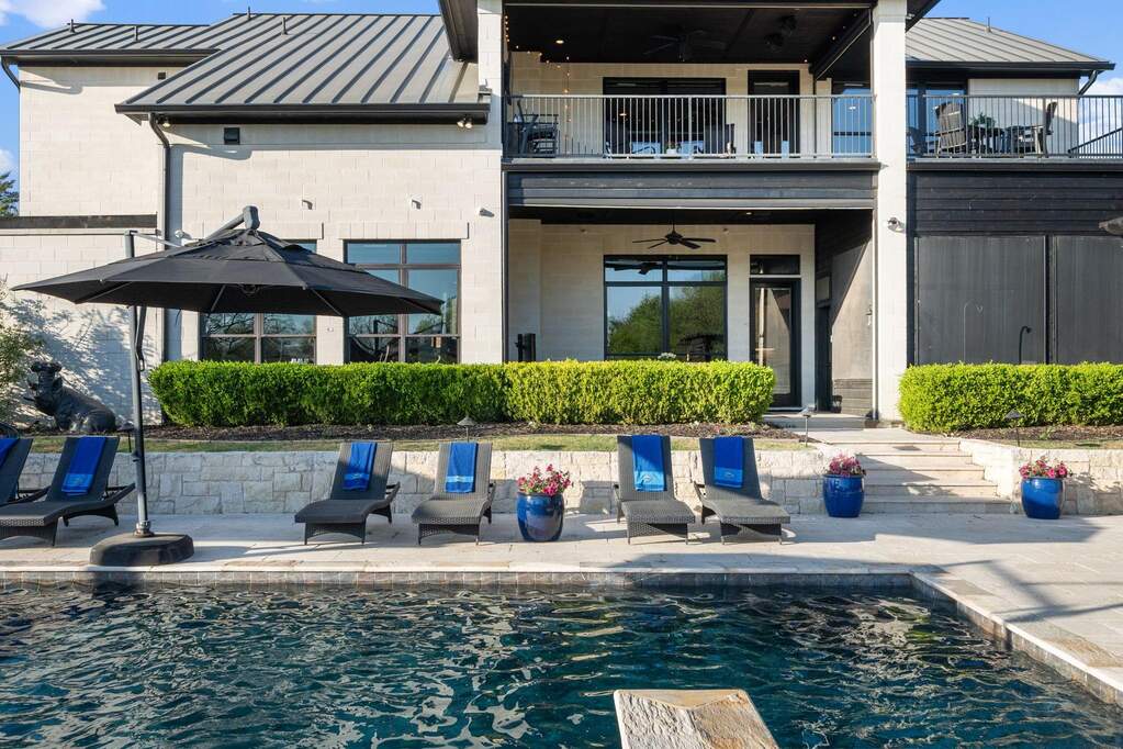 4 Bedroom Single Family Home/House's Image 27