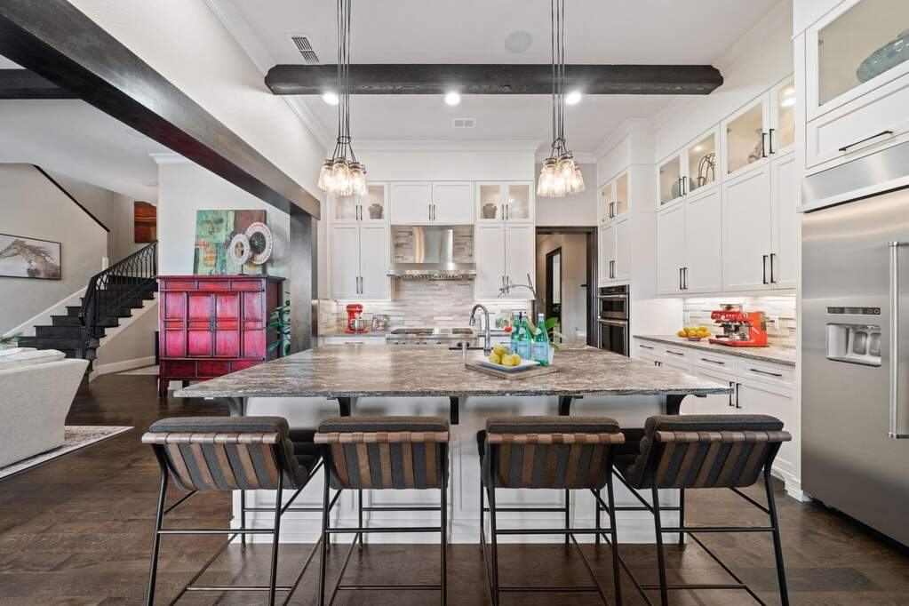 4 Bedroom Single Family Home/House's Image 4