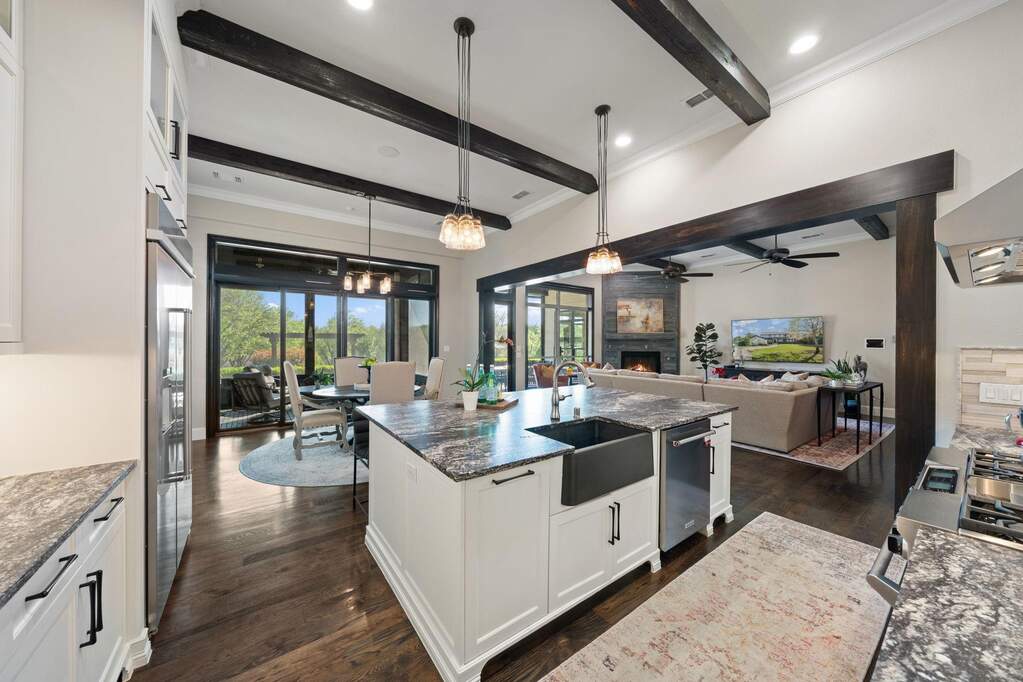 4 Bedroom Single Family Home/House's Image 6