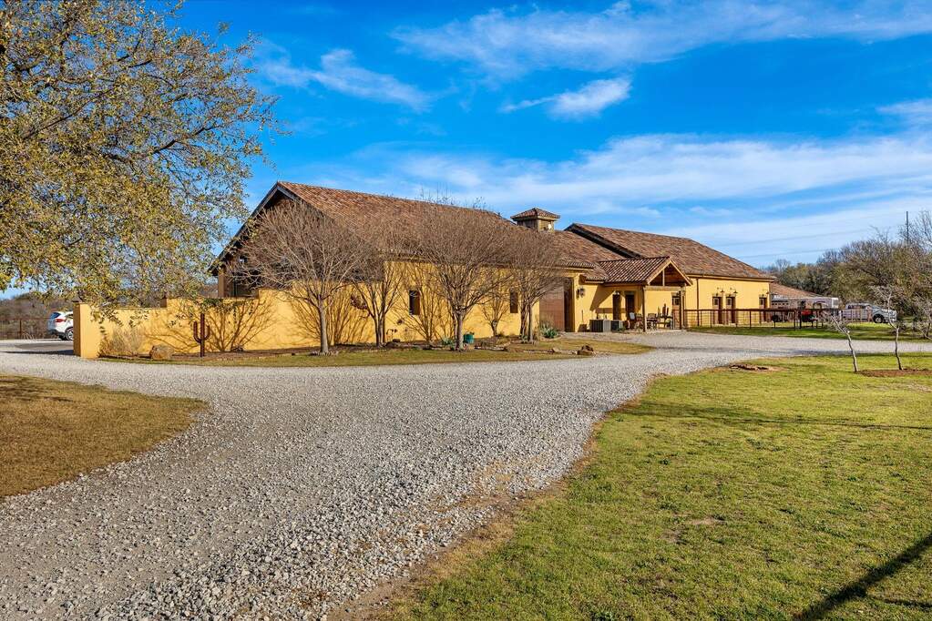 4 Bedroom Farm/Ranch/Plantation's Image 33