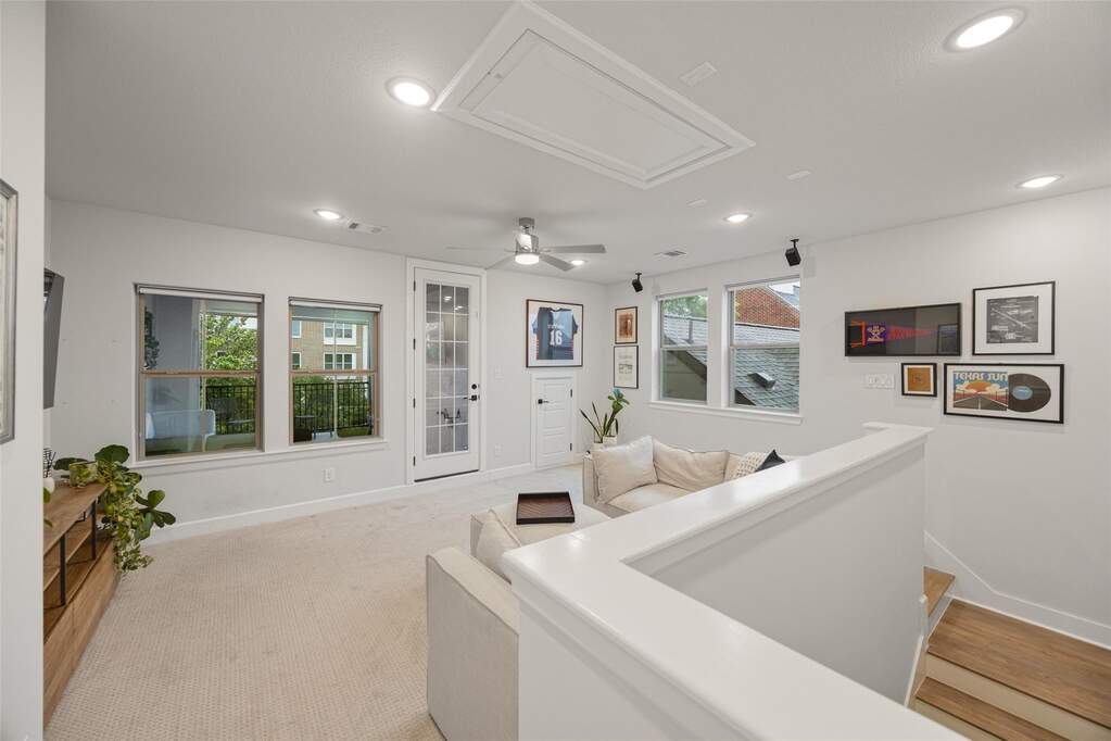 3 Bedroom Single Family Home/House's Image 27