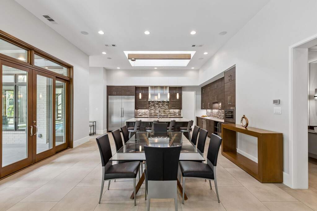 3 Bedroom Single Family Home/House's Image 7