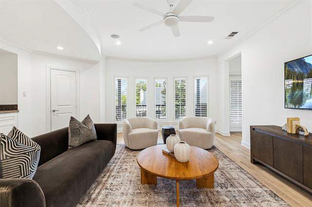 4 Bedroom Single Family Home/House's Image 7