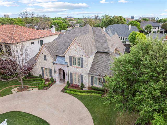 4 Bedroom Single Family Home/House's Image 36