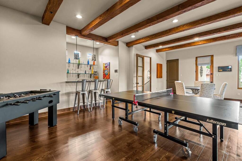 5 Bedroom Single Family Home/House's Image 26