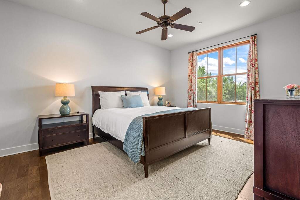 5 Bedroom Single Family Home/House's Image 30