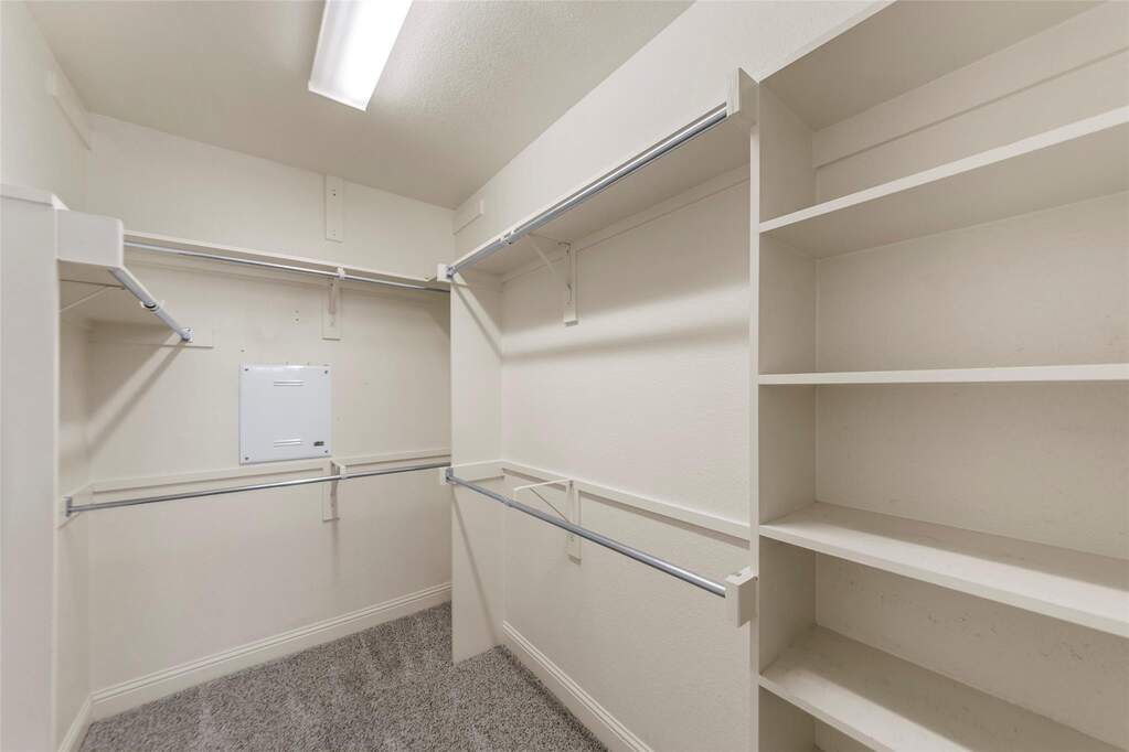 2 Bedroom Villa/Townhouse's Image 8