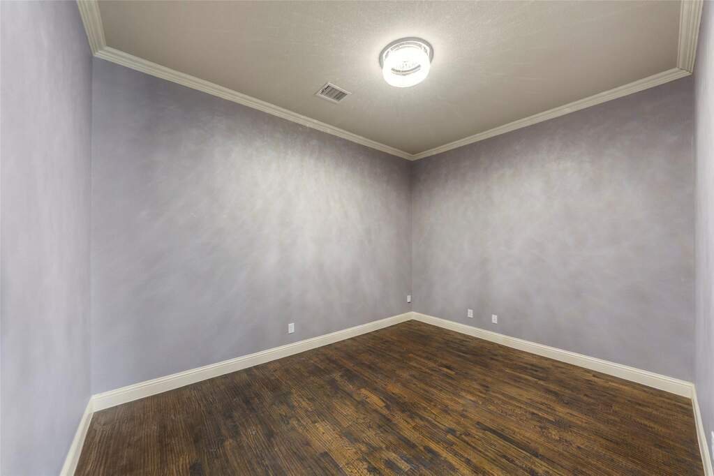 2 Bedroom Villa/Townhouse's Image 11