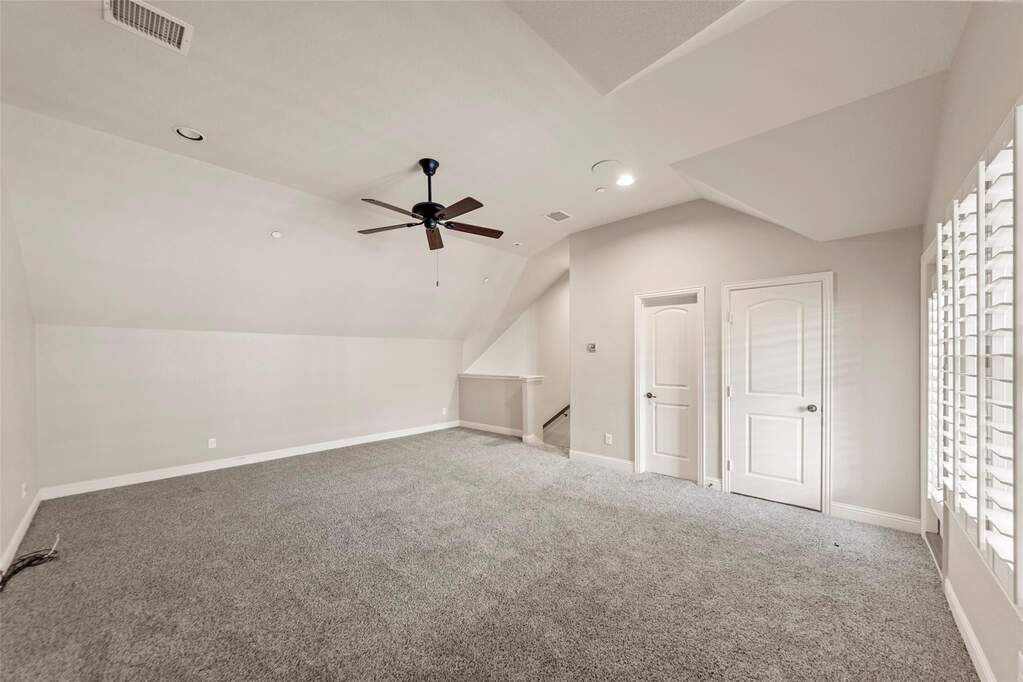 2 Bedroom Villa/Townhouse's Image 17