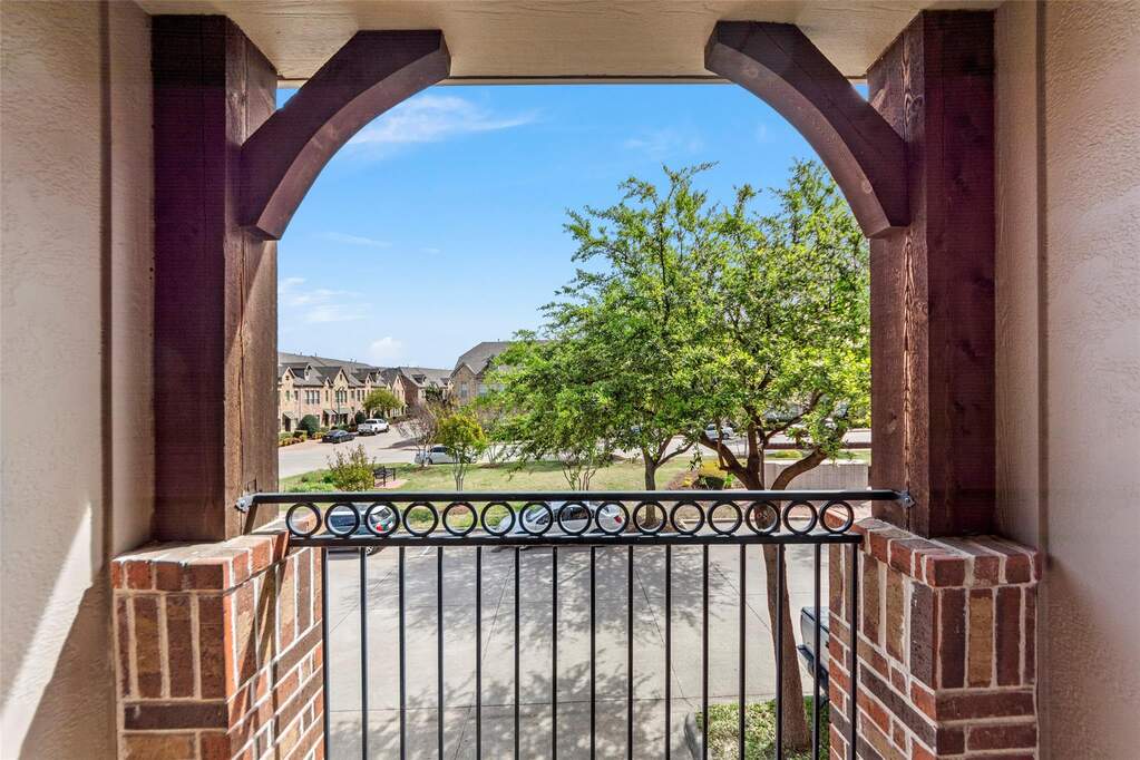 2 Bedroom Villa/Townhouse's Image 4