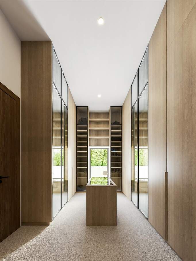 5 Bedroom Single Family Home/House's Image 14