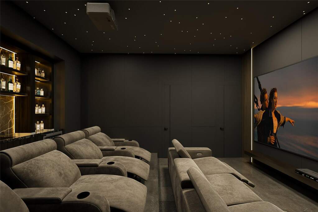 5 Bedroom Single Family Home/House's Image 29