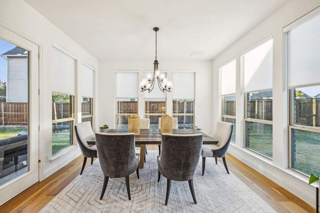 4 Bedroom Single Family Home/House's Image 12
