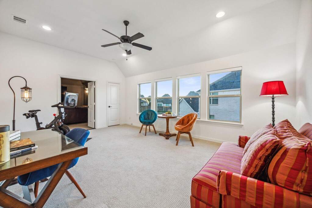 4 Bedroom Single Family Home/House's Image 23