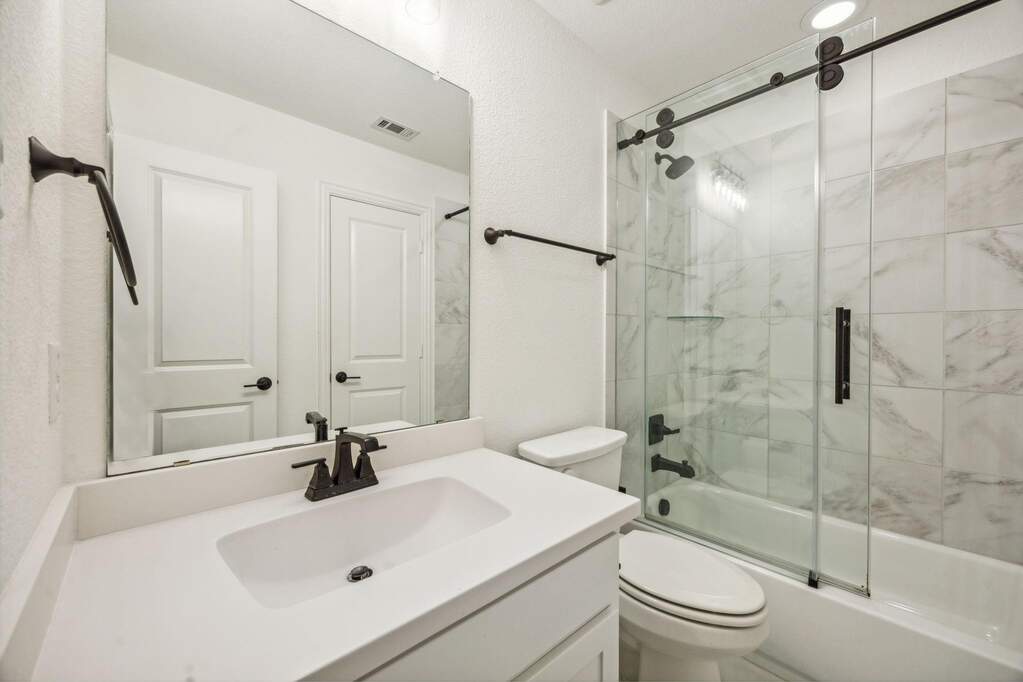 4 Bedroom Single Family Home/House's Image 29