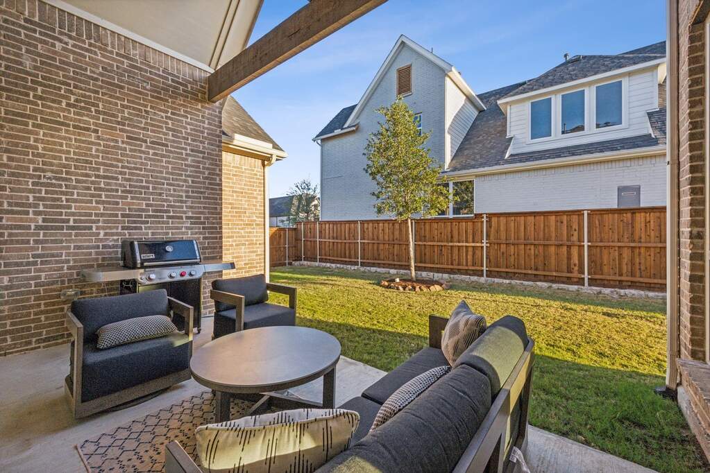 4 Bedroom Single Family Home/House's Image 32