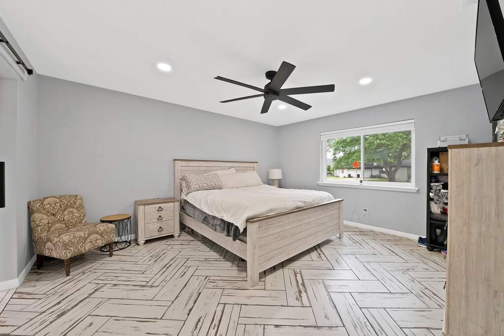 4 Bedroom Single Family Home/House's Image 11