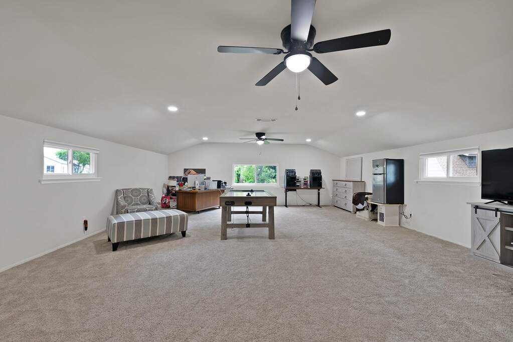 4 Bedroom Single Family Home/House's Image 14