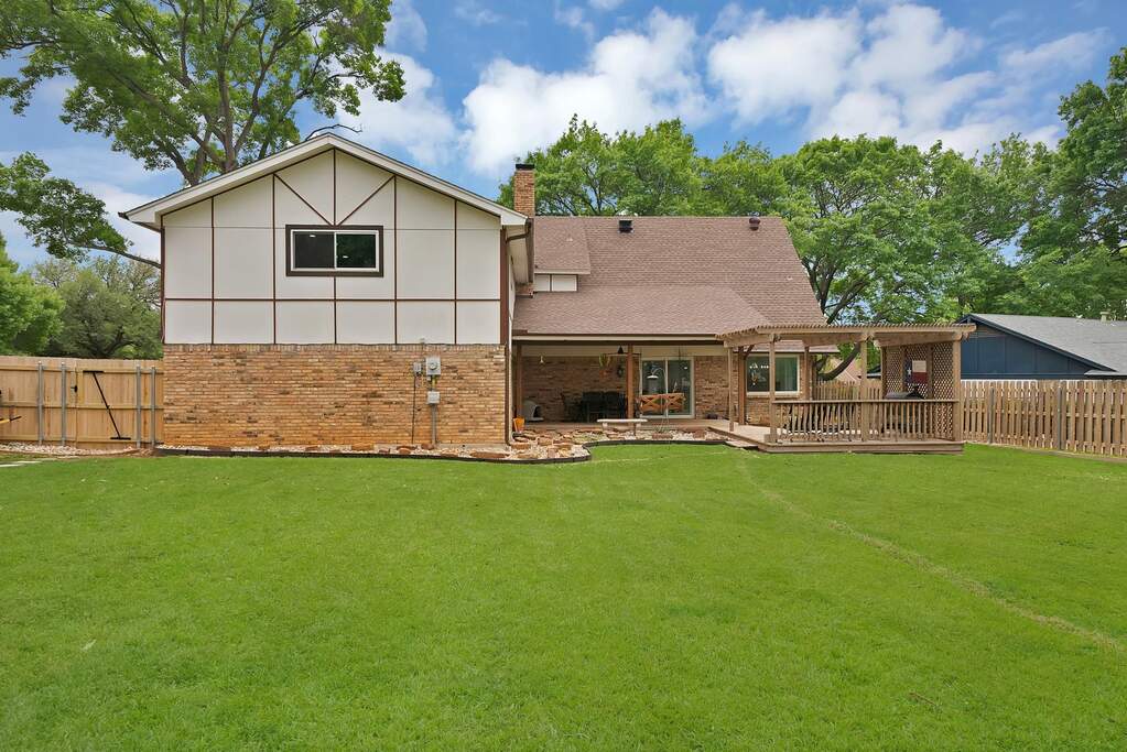 4 Bedroom Single Family Home/House's Image 19