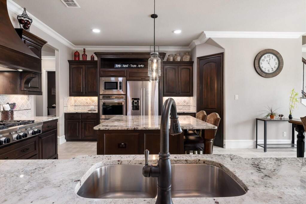 4 Bedroom Single Family Home/House's Image 11