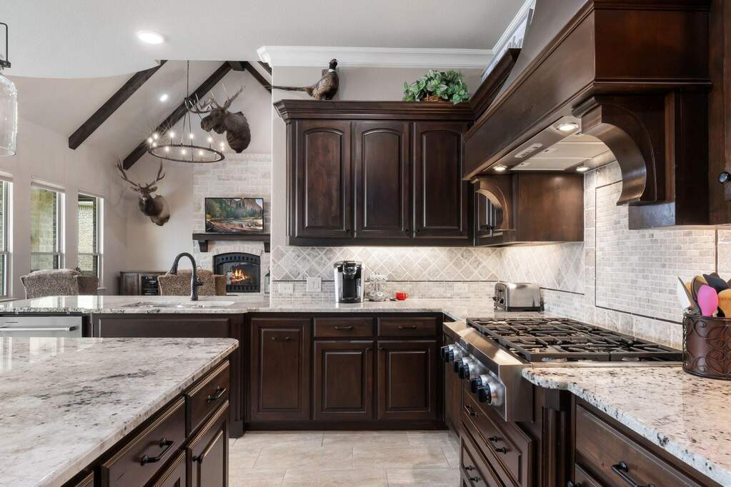 4 Bedroom Single Family Home/House's Image 12