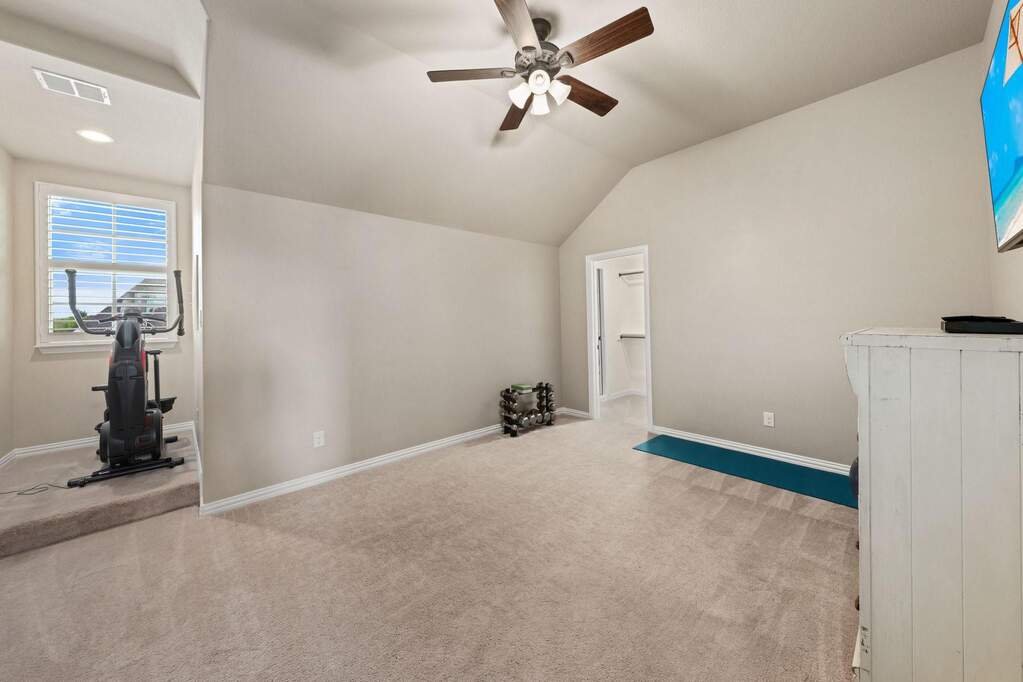 4 Bedroom Single Family Home/House's Image 26