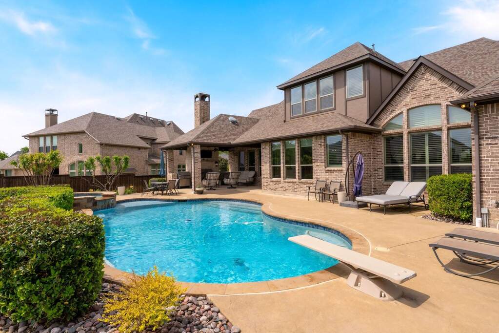 4 Bedroom Single Family Home/House's Image 32
