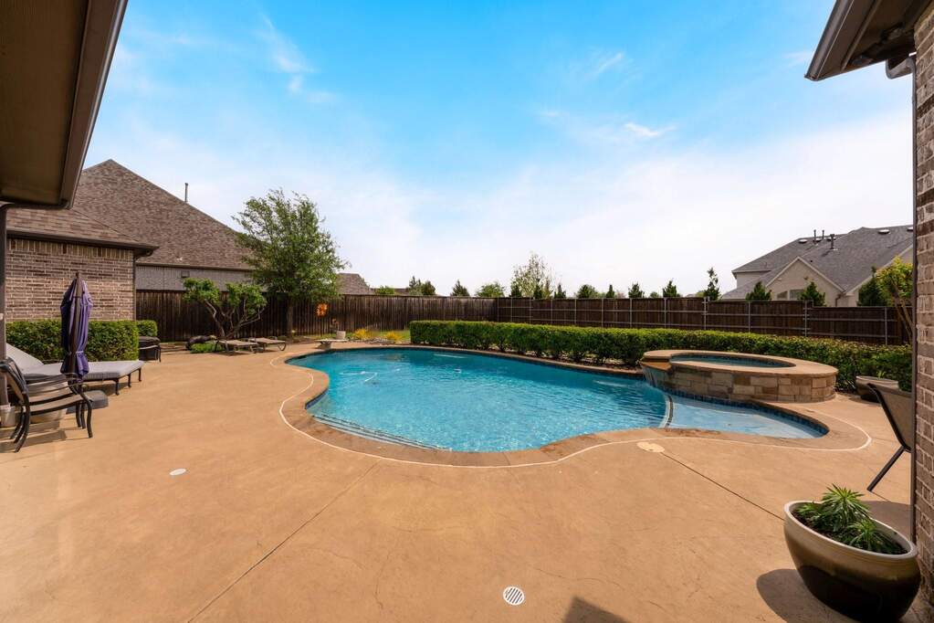 4 Bedroom Single Family Home/House's Image 34