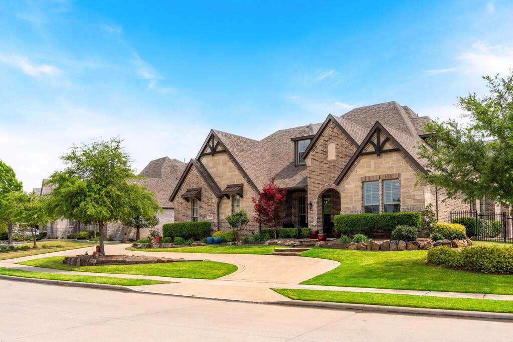 4 Bedroom Single Family Home/House's Image 37