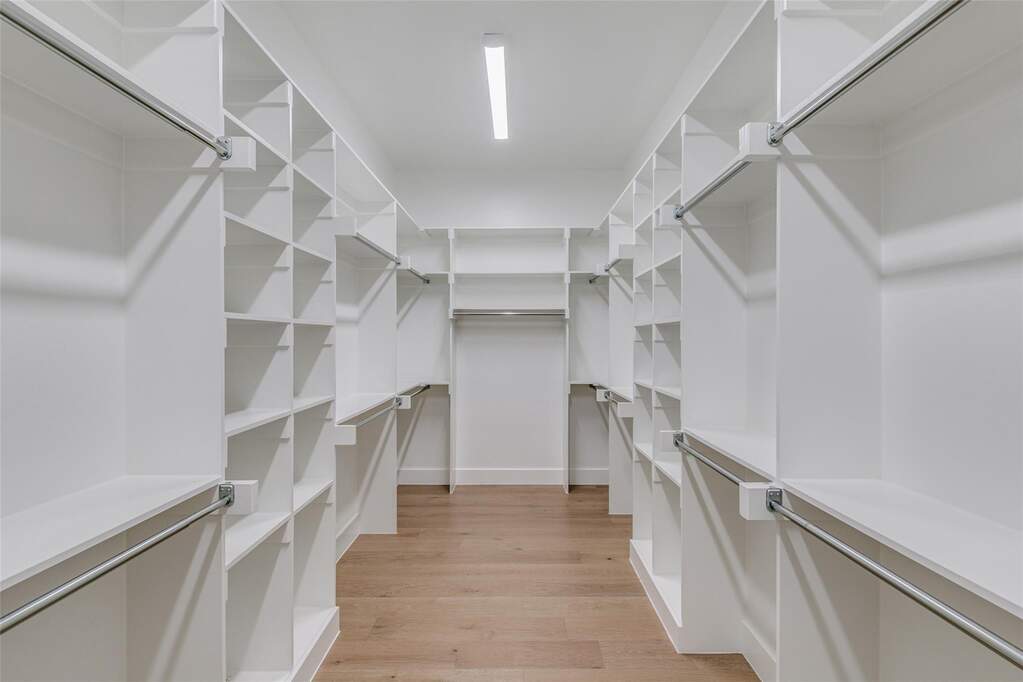 3 Bedroom Single Family Home/House's Image 7