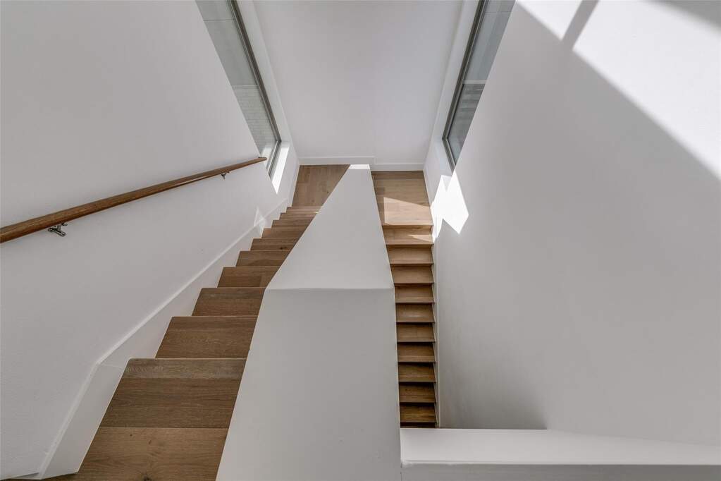 3 Bedroom Single Family Home/House's Image 8