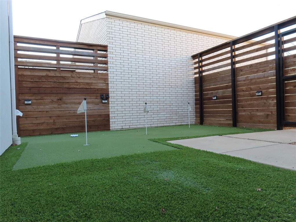 3 Bedroom Single Family Home/House's Image 15